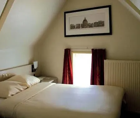 Hotell Singel 3*